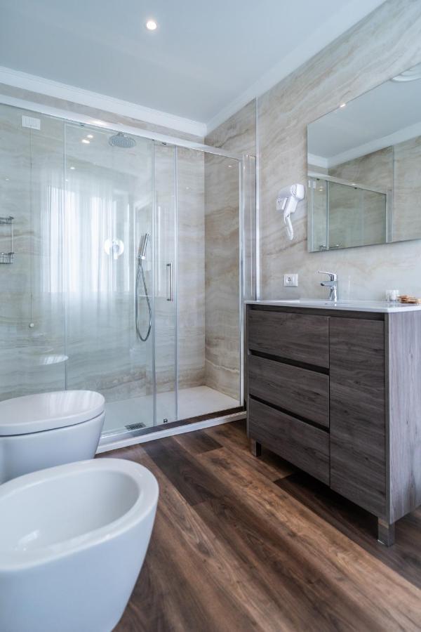 Hotel Globo Suite-Correnti Hotels Сан Ремо Екстериор снимка