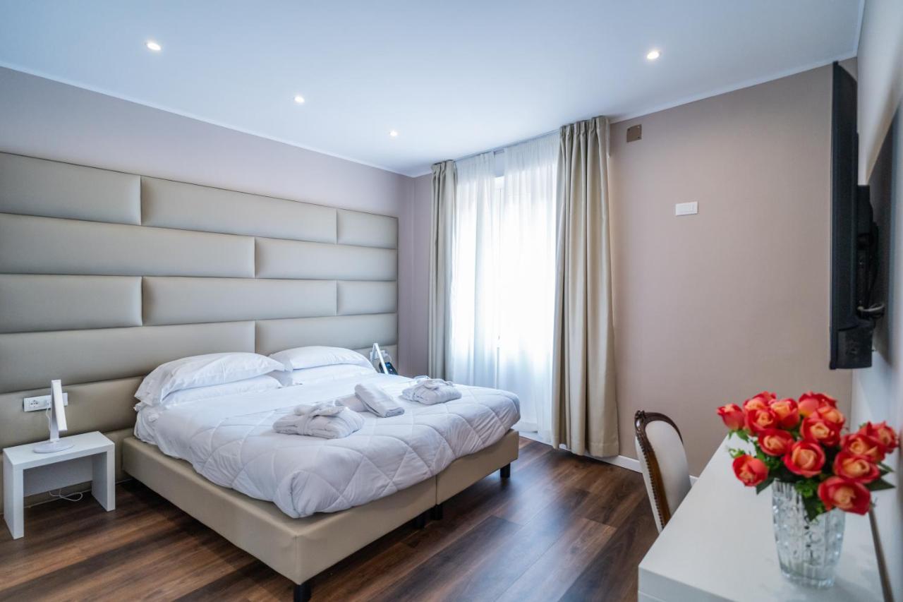 Hotel Globo Suite-Correnti Hotels Сан Ремо Екстериор снимка