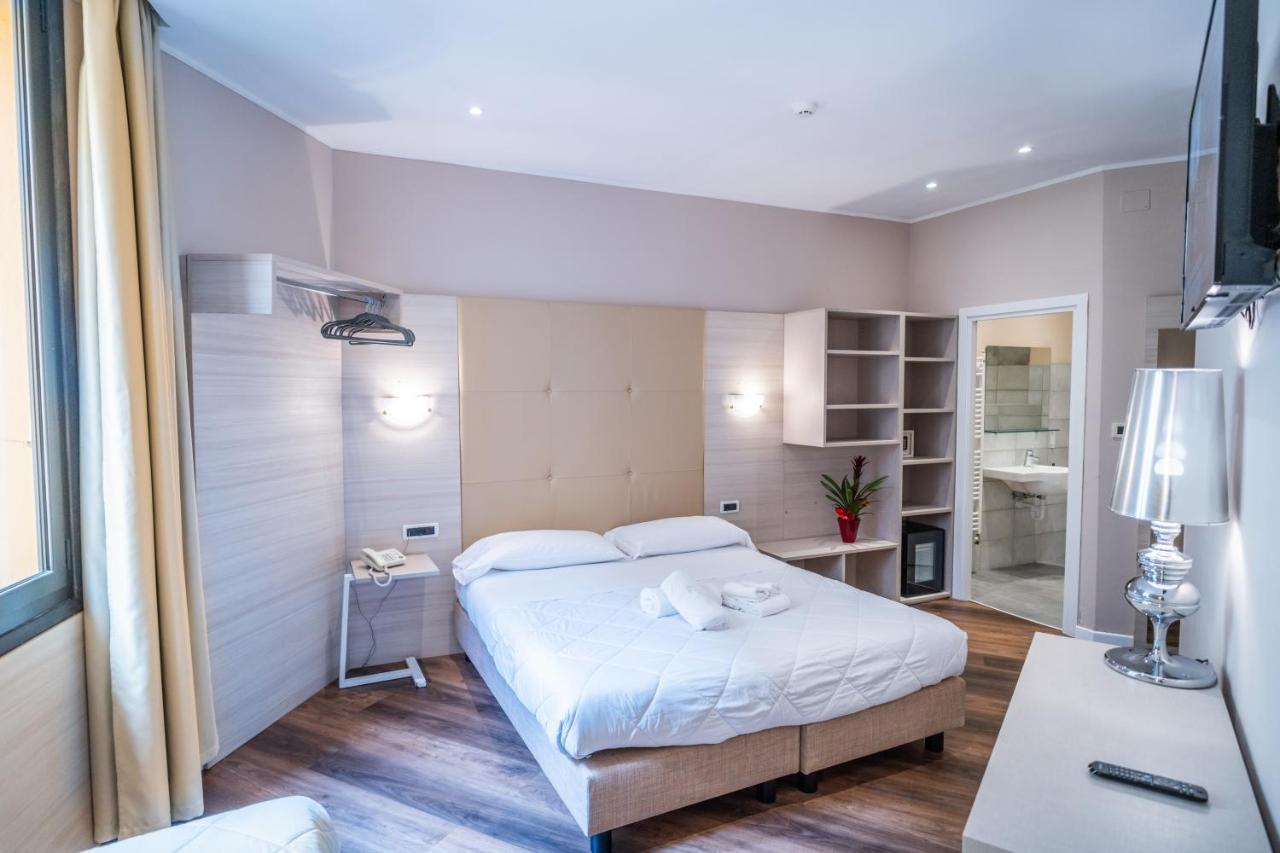 Hotel Globo Suite-Correnti Hotels Сан Ремо Екстериор снимка