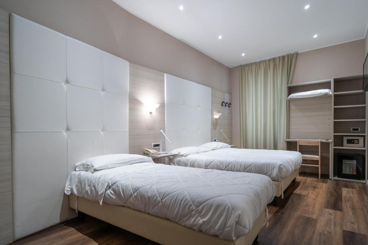 Hotel Globo Suite-Correnti Hotels Сан Ремо Екстериор снимка
