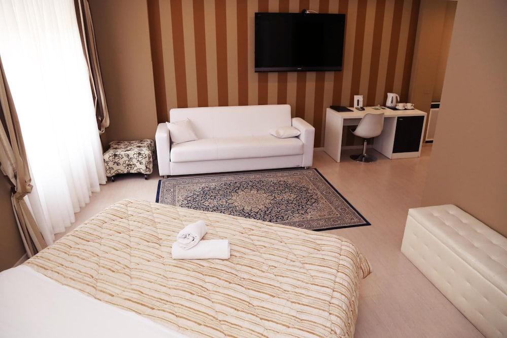 Hotel Globo Suite-Correnti Hotels Сан Ремо Екстериор снимка