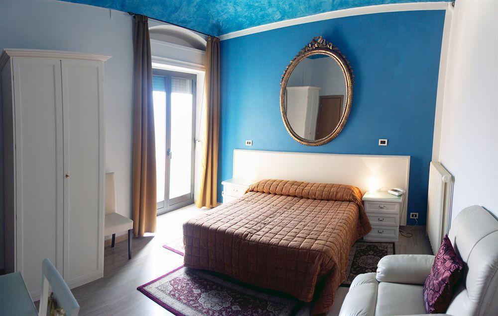 Hotel Globo Suite-Correnti Hotels Сан Ремо Екстериор снимка